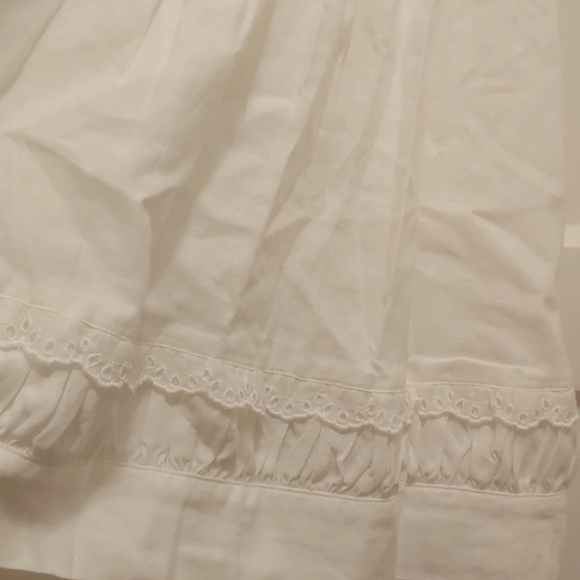 White linen child's dress - Picture 4 of 5